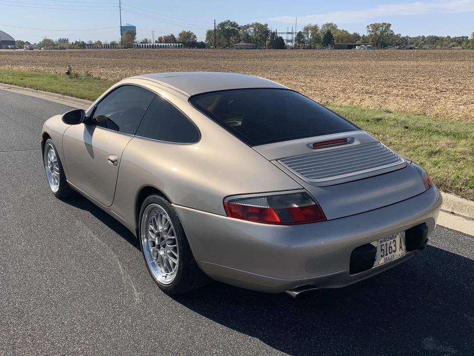 1999 Porsche 996 Carrera - Image 11 of 31