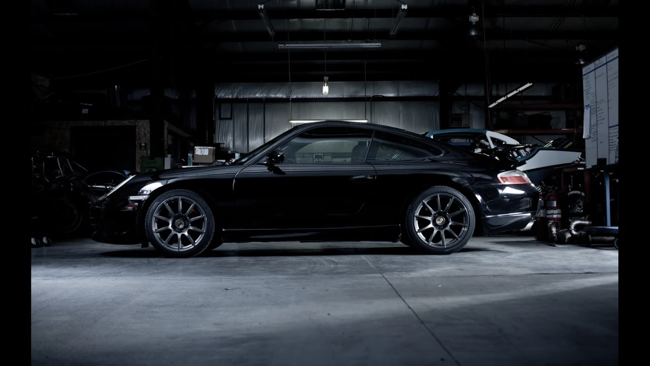 1999 Porsche 996 Carrera - Image 12 of 31