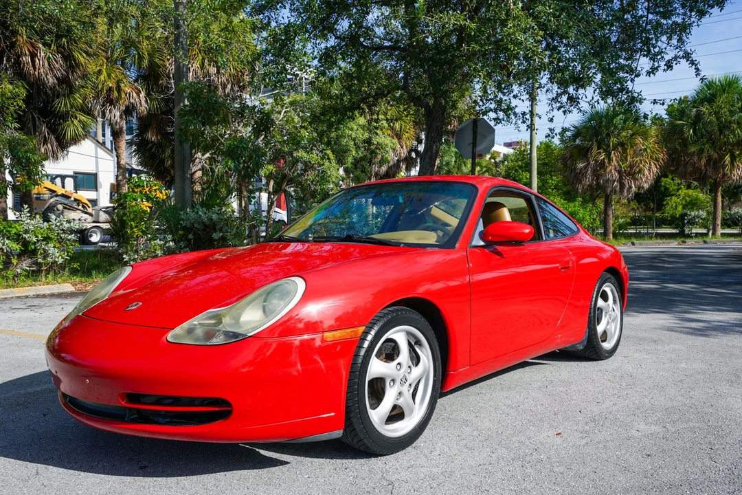 1999 Porsche 996 Carrera - Image 10 of 31