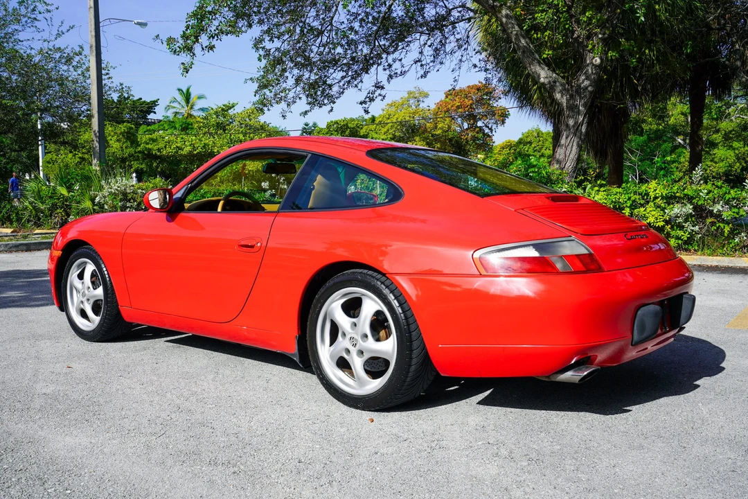 1999 Porsche 996 Carrera - Image 26 of 31