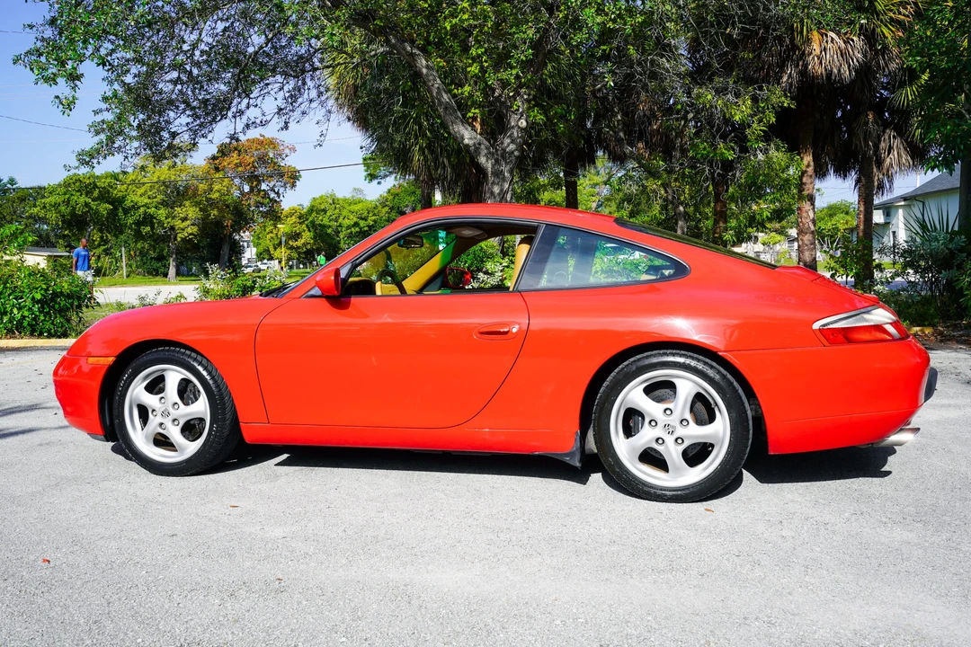 1999 Porsche 996 Carrera - Image 24 of 31