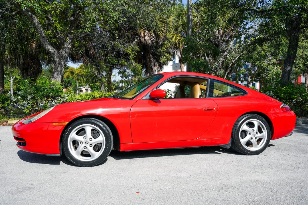 1999 Porsche 996 Carrera - Image 22 of 31