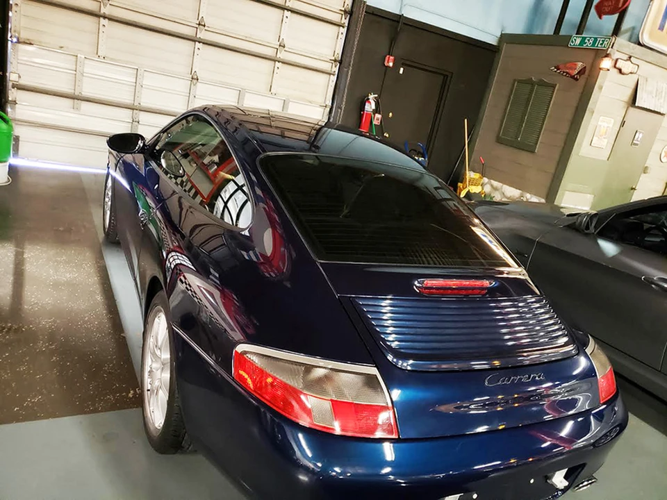 1999 Porsche 996 Carrera - Image 11 of 31