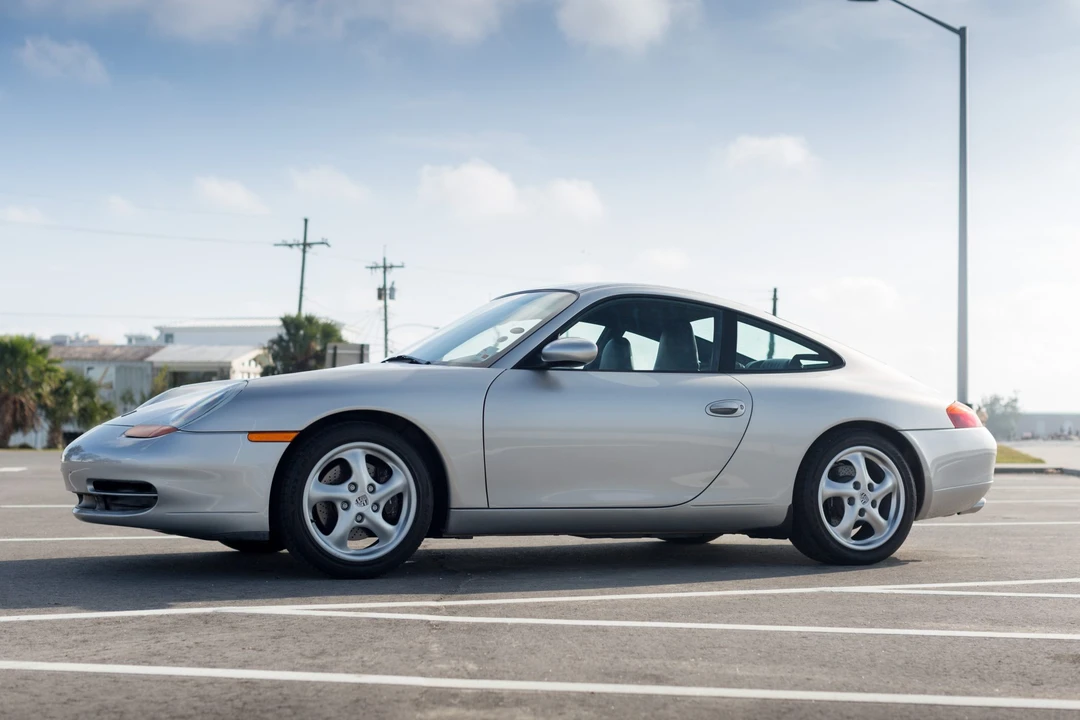 1999 Porsche 996 Carrera - Image 13 of 31