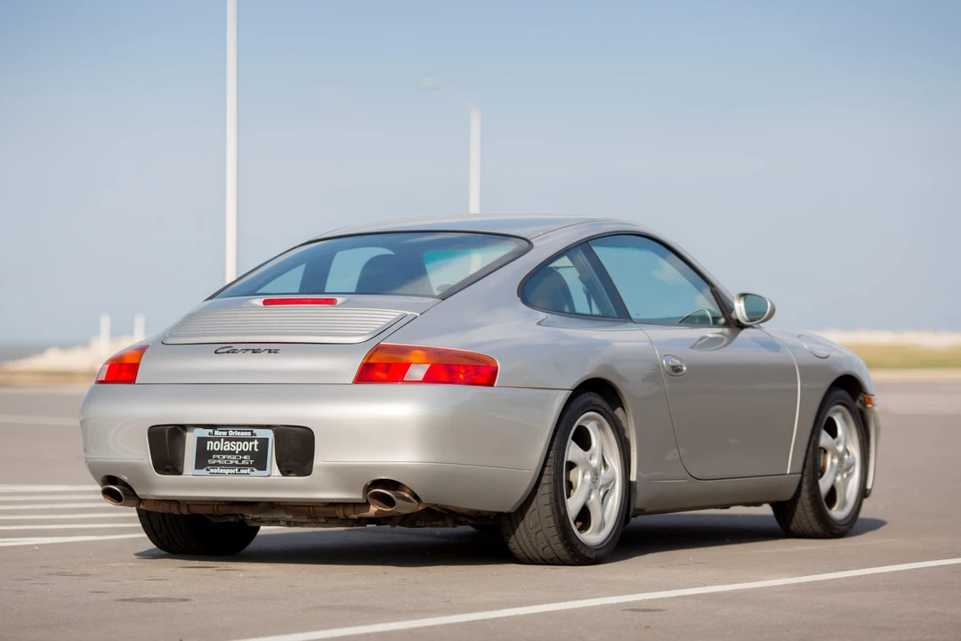 1999 Porsche 996 Carrera - Image 24 of 31