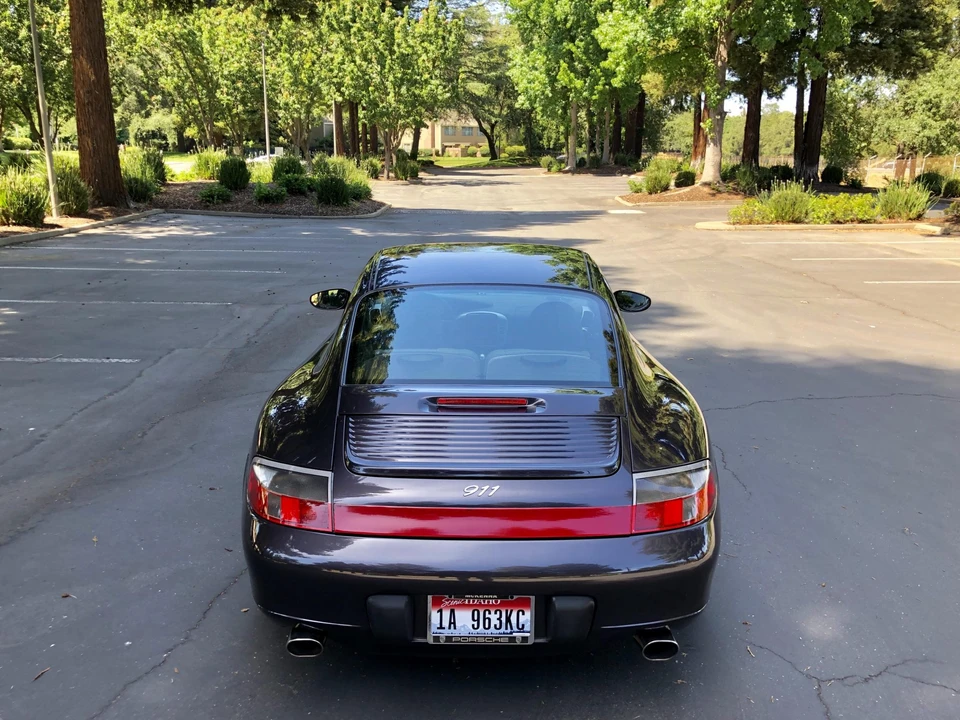 1999 Porsche 996 Carrera - Image 16 of 31