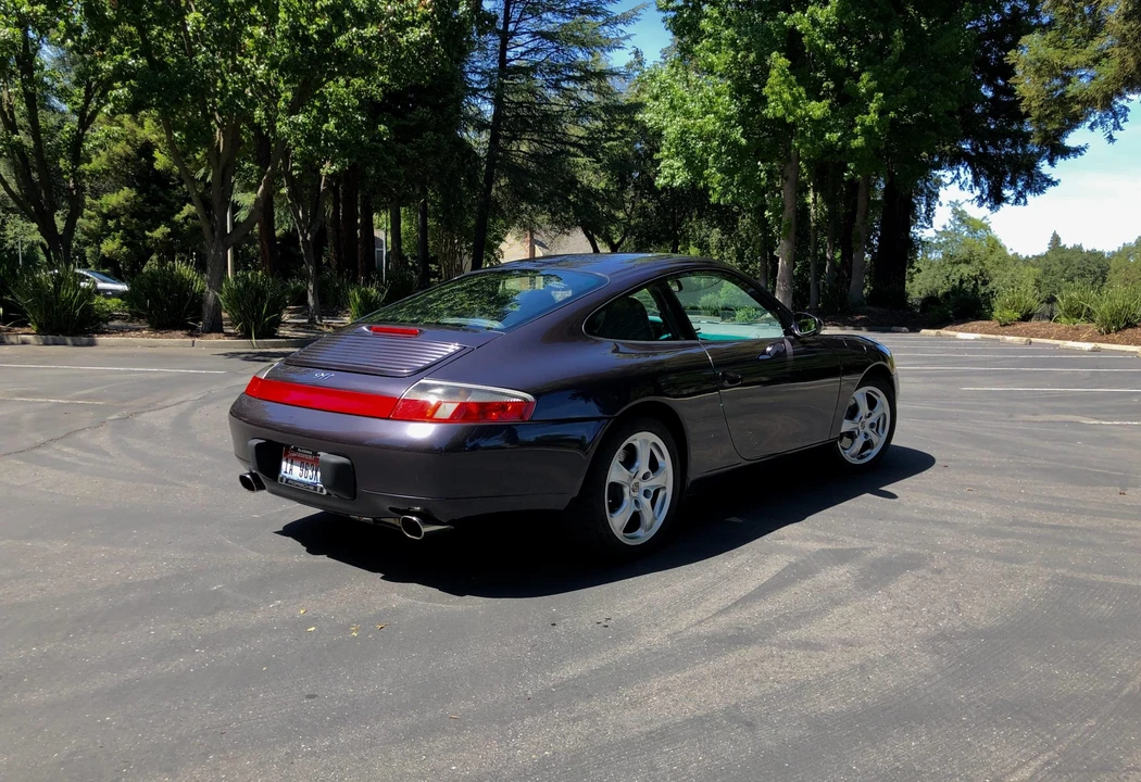 1999 Porsche 996 Carrera - Image 26 of 31