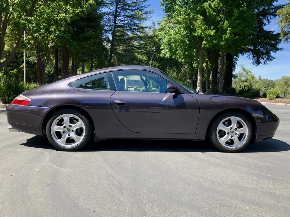 1999 Porsche 996 Carrera - Image 28 of 31