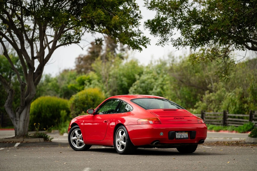 1999 Porsche 996 Carrera - Image 9 of 31