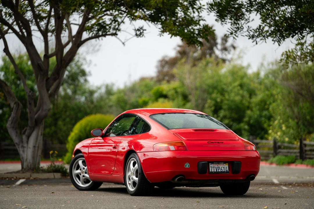 1999 Porsche 996 Carrera - Image 10 of 31