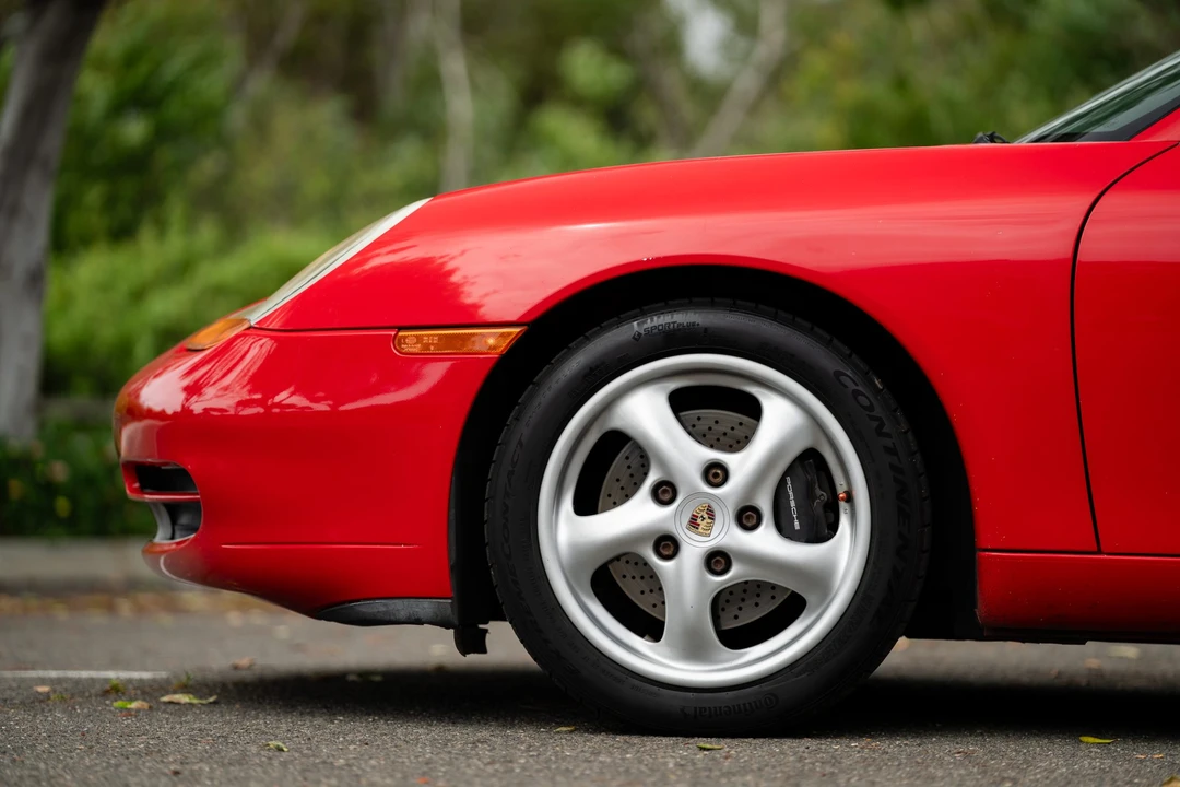 1999 Porsche 996 Carrera - Image 27 of 31