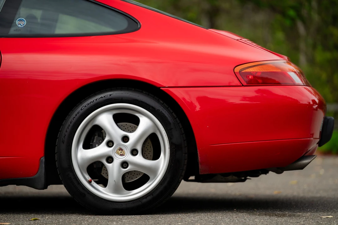 1999 Porsche 996 Carrera - Image 28 of 31