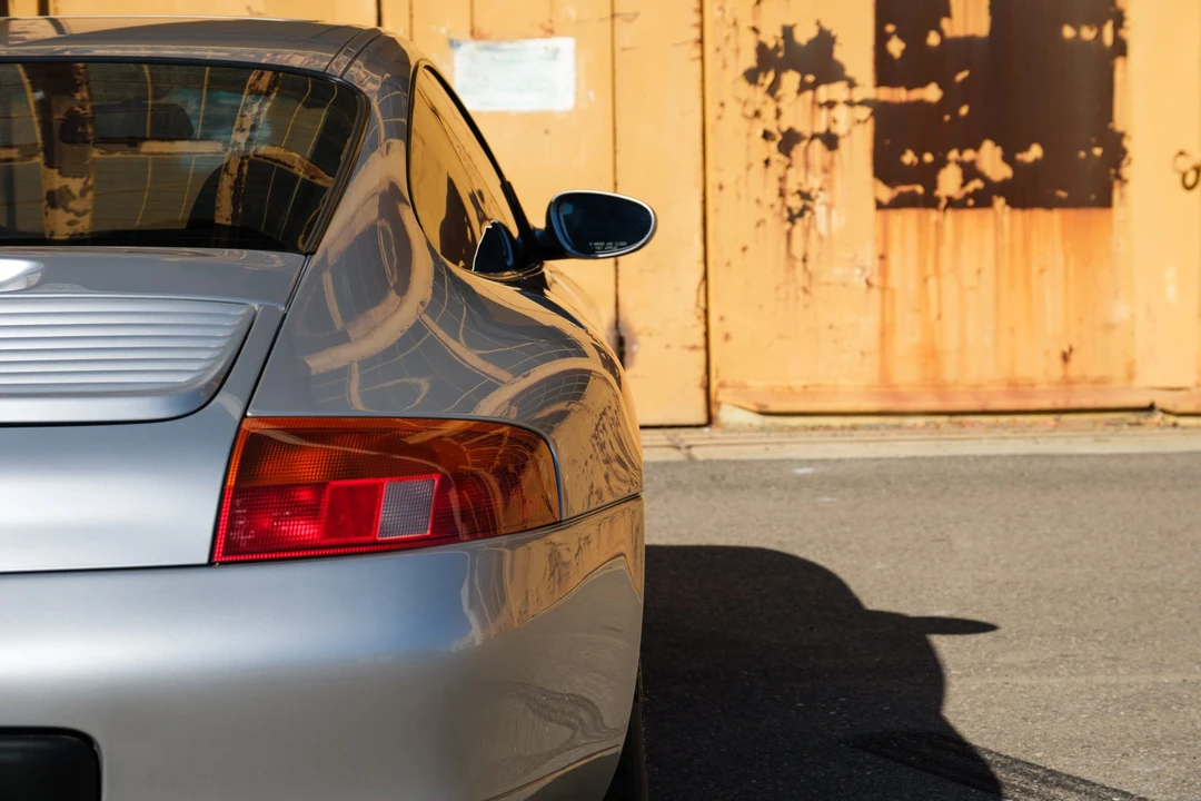 1999 Porsche 996 Carrera - Image 29 of 31