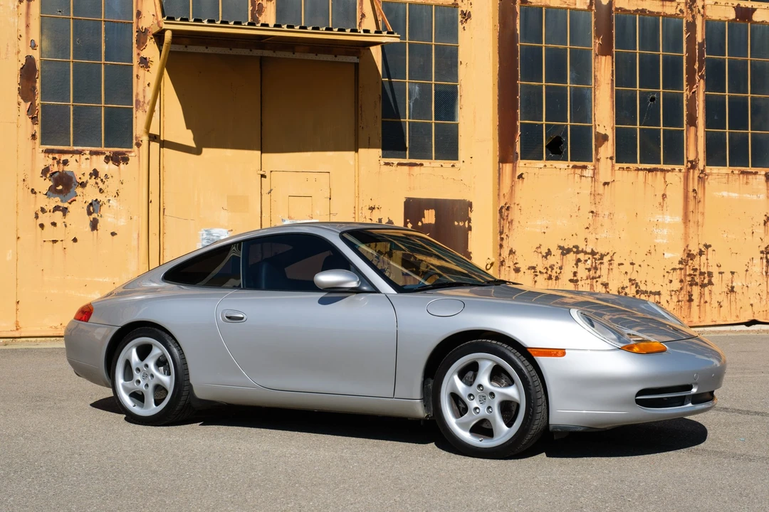 1999 Porsche 996 Carrera - Image 12 of 31