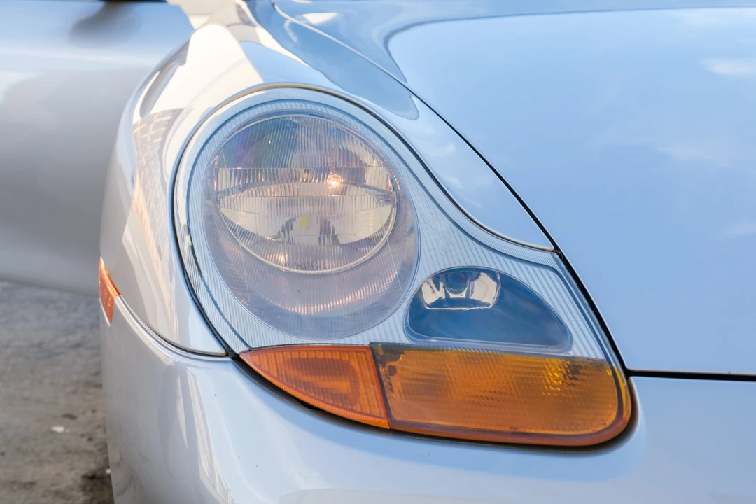 1999 Porsche 996 Carrera - Image 15 of 31