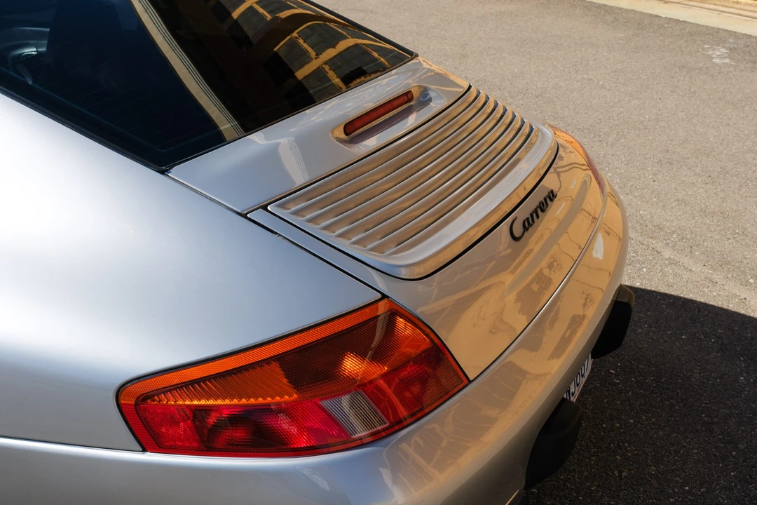 1999 Porsche 996 Carrera - Image 22 of 31
