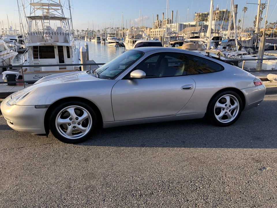 1999 Porsche 996 Carrera - Image 10 of 31