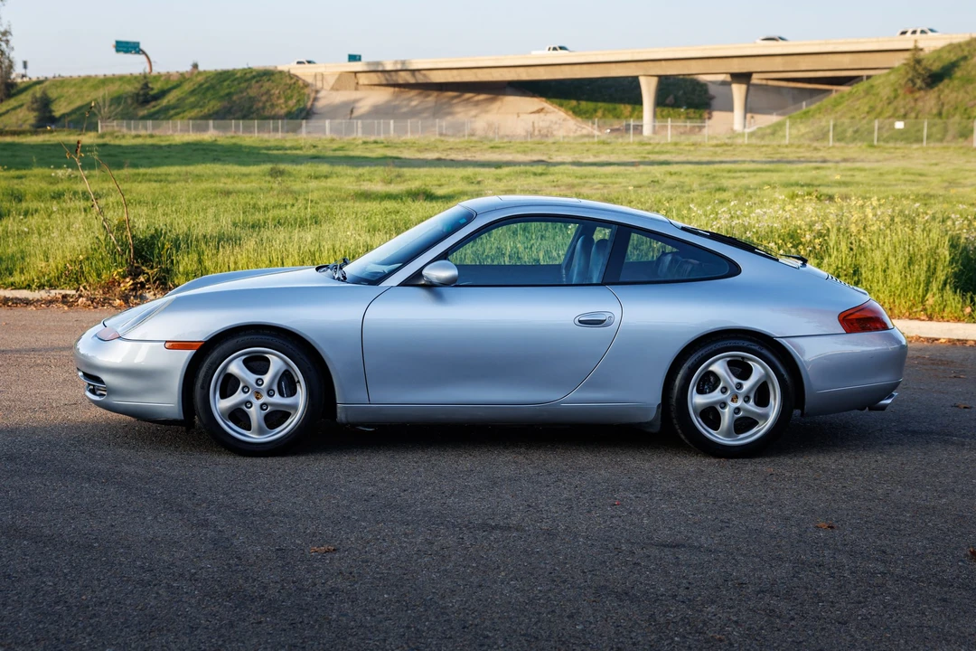 1999 Porsche 996 Carrera - Image 17 of 31
