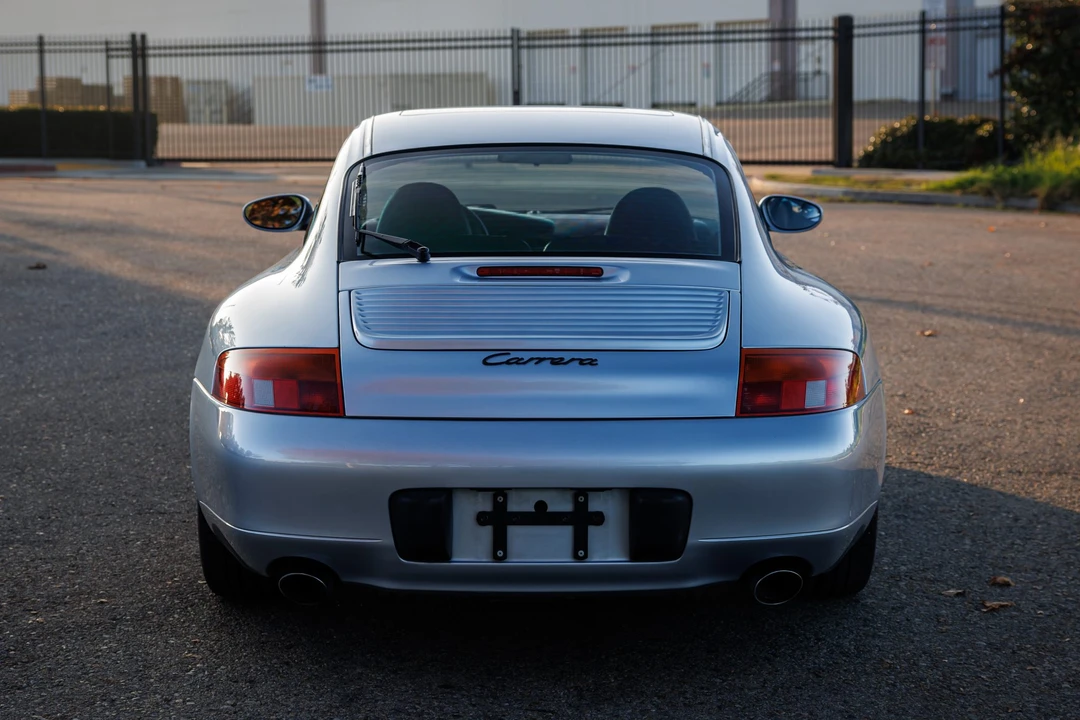1999 Porsche 996 Carrera - Image 14 of 31