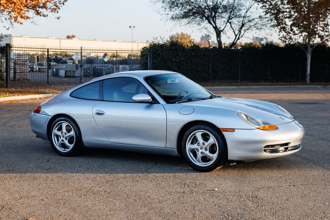 1999 Porsche 996 Carrera - Image 10 of 31