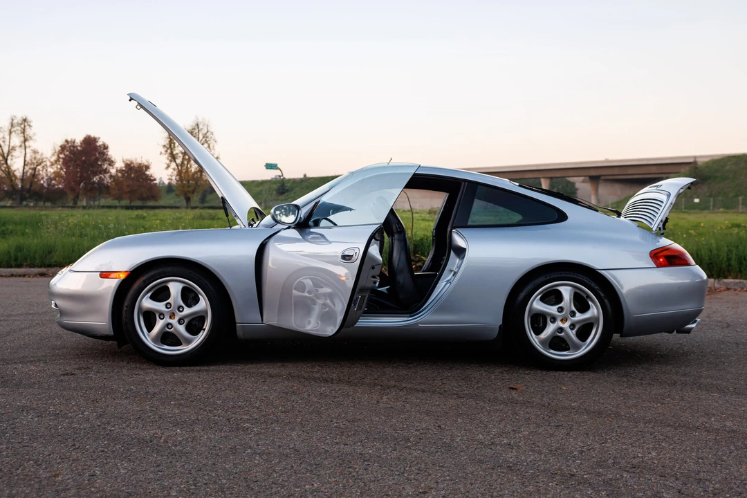 1999 Porsche 996 Carrera - Image 19 of 31