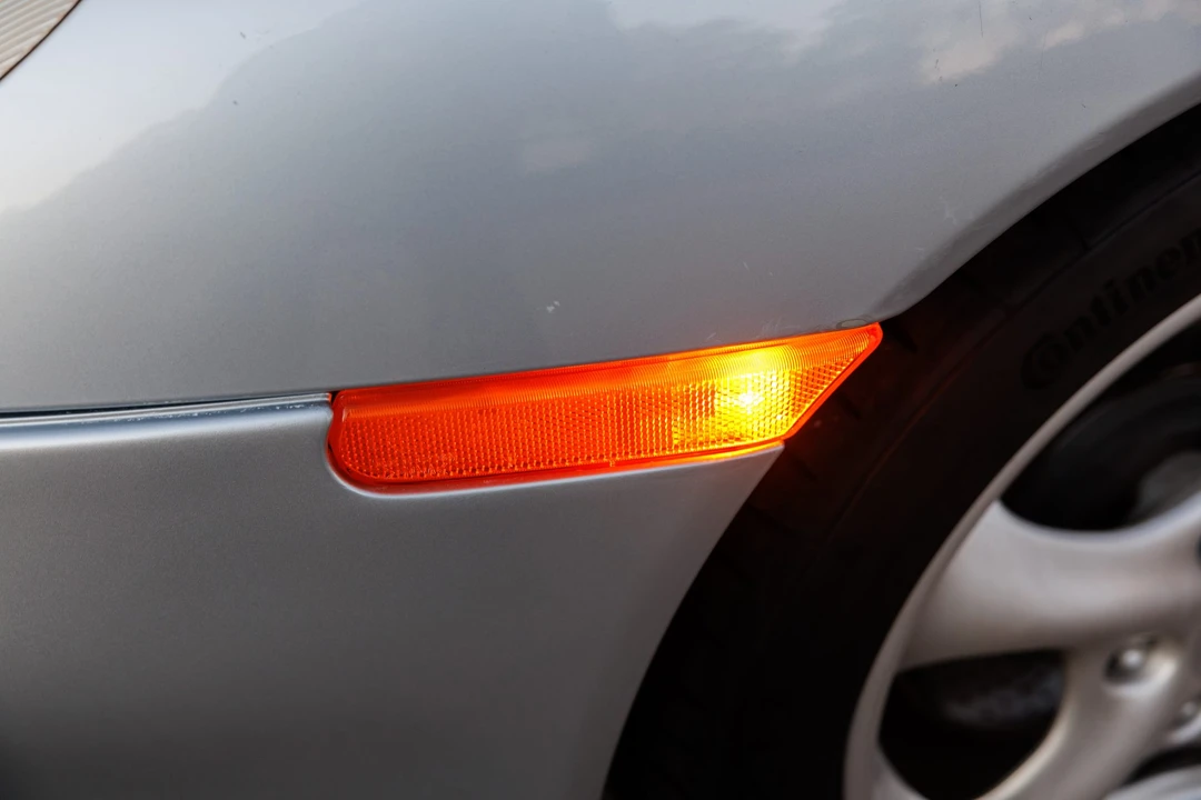 1999 Porsche 996 Carrera - Image 26 of 31