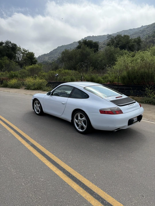 1999 Porsche 996 Carrera - Image 12 of 31