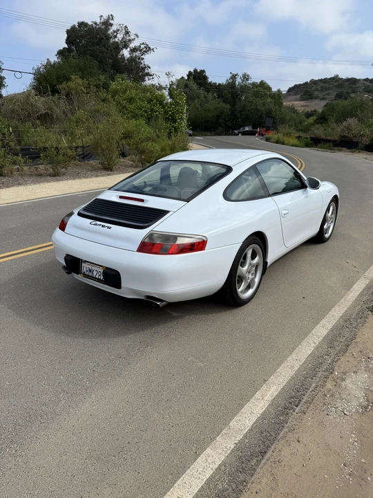 1999 Porsche 996 Carrera - Image 18 of 31
