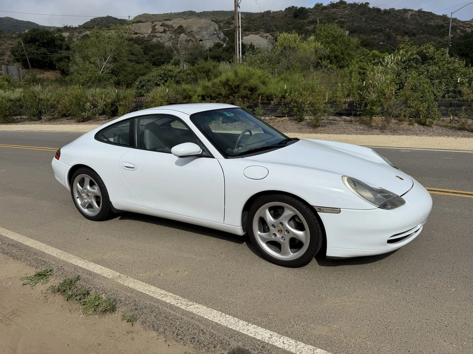 1999 Porsche 996 Carrera - Image 23 of 31