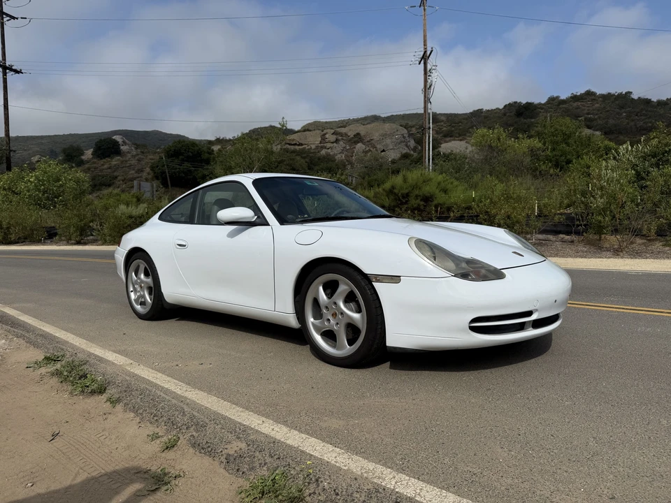 1999 Porsche 996 Carrera - Image 25 of 31