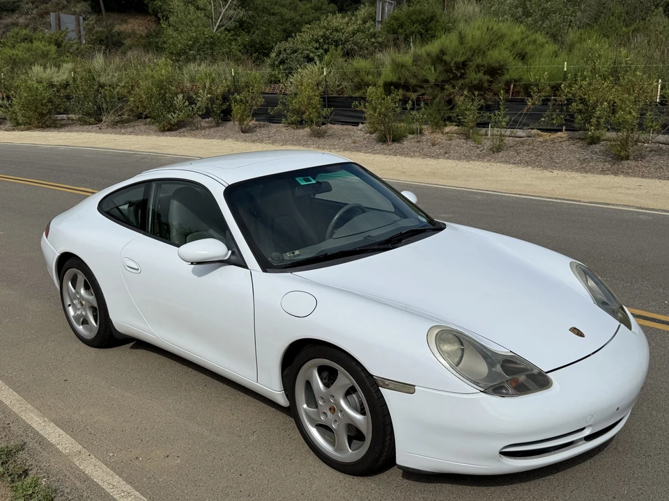 1999 Porsche 996 Carrera - Image 29 of 31