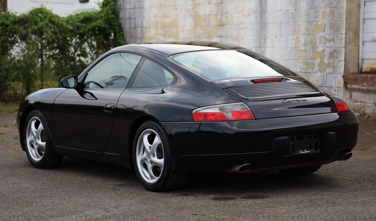 1999 Porsche 996 Carrera - Image 10 of 31