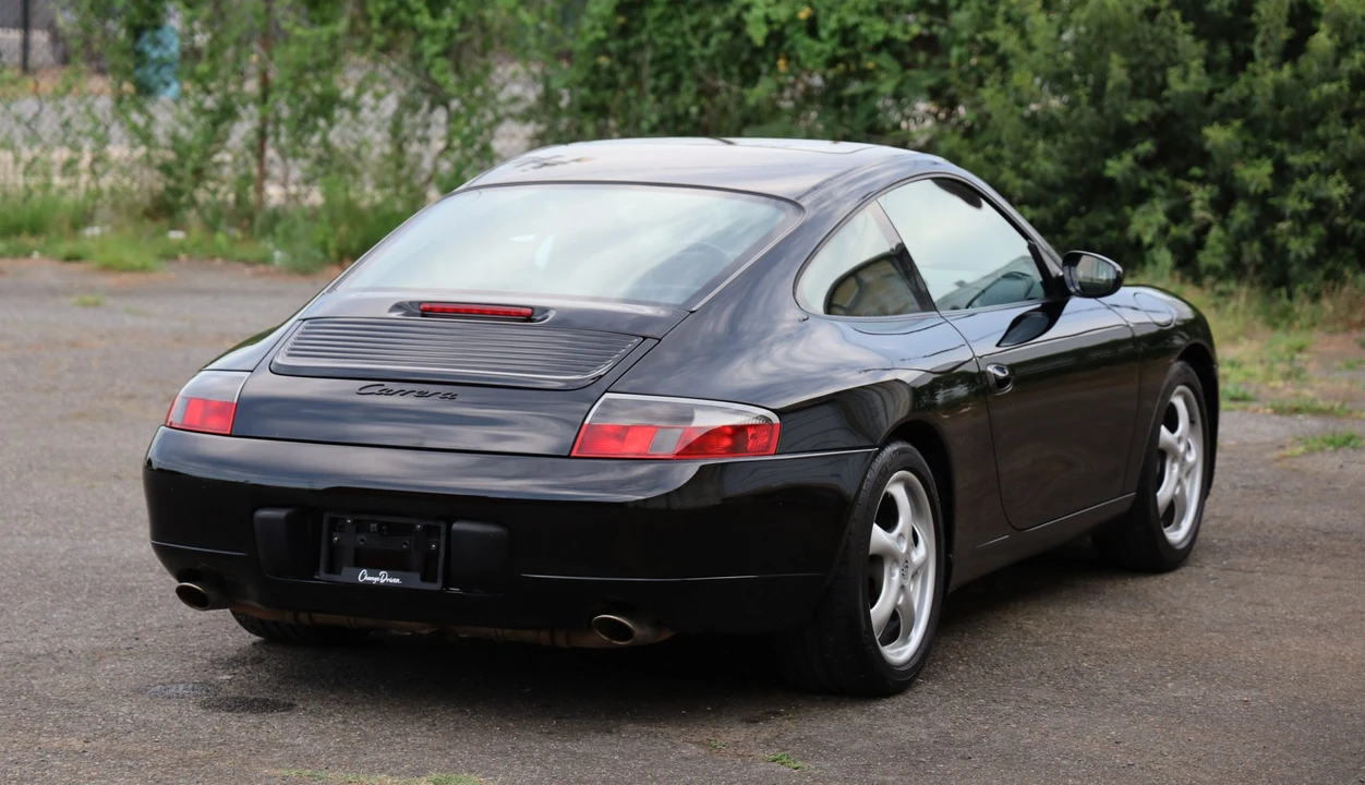 1999 Porsche 996 Carrera - Image 16 of 31
