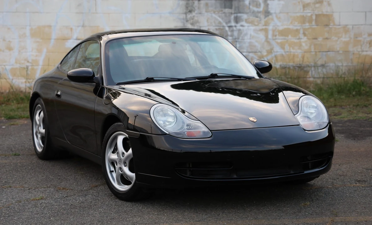 1999 Porsche 996 Carrera - Image 24 of 31