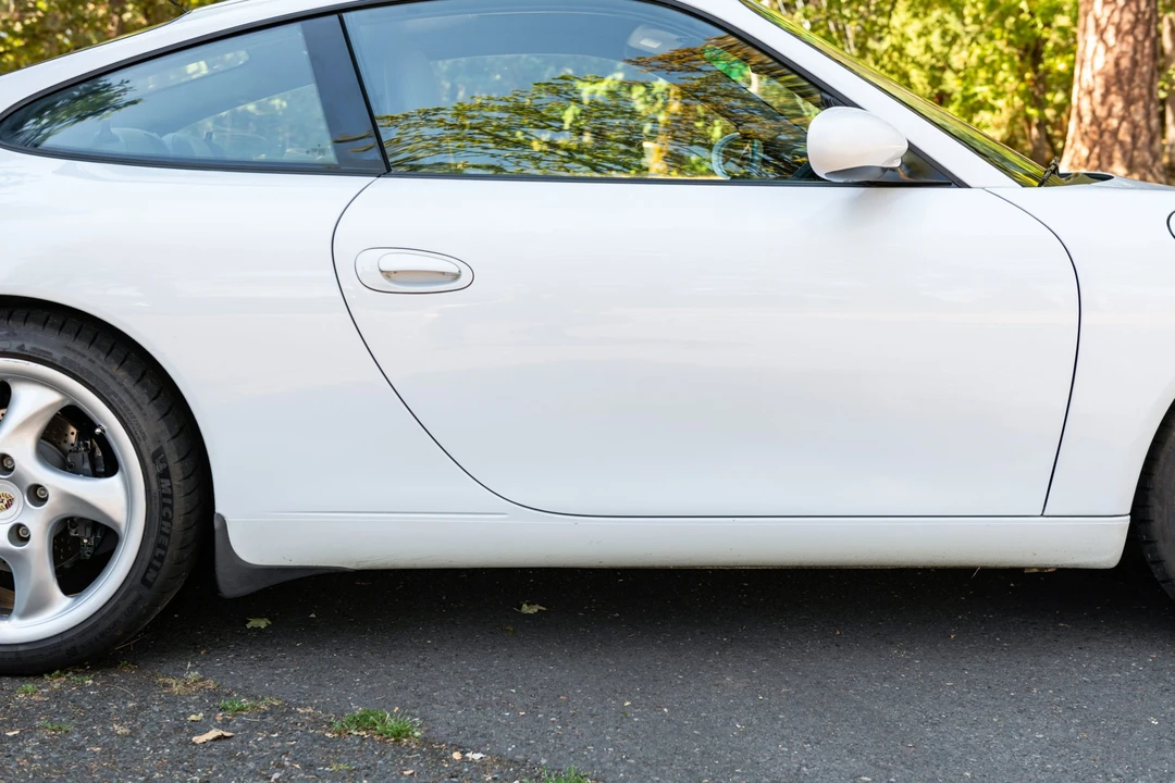 1999 Porsche 996 Carrera - Image 12 of 31
