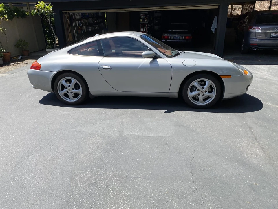 1999 Porsche 996 Carrera - Image 27 of 31
