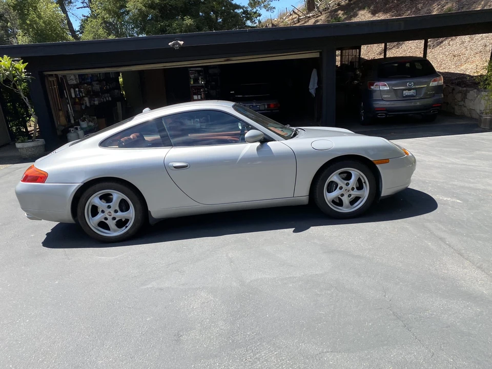1999 Porsche 996 Carrera - Image 26 of 31