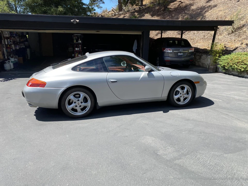 1999 Porsche 996 Carrera - Image 25 of 31