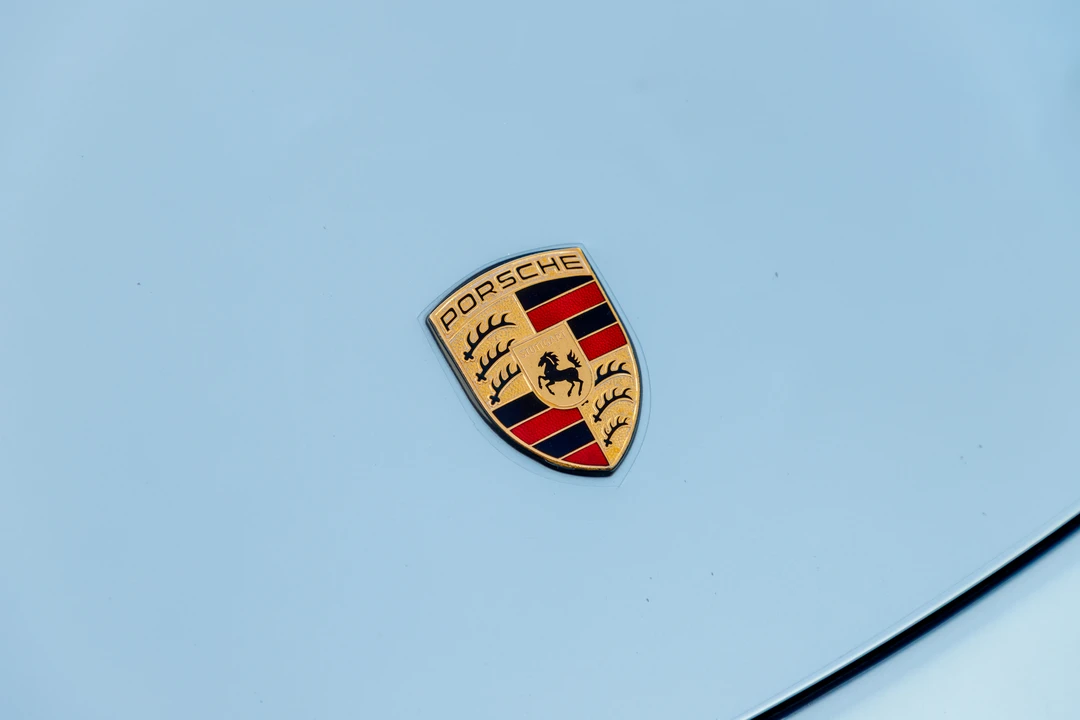 1999 Porsche 996 Carrera - Image 25 of 31