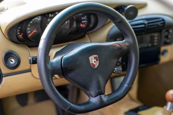 1999 Porsche 996 Carrera - Image 17 of 21