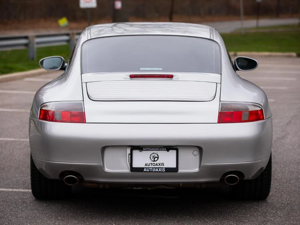 1999 Porsche 996 Carrera - Image 26 of 31