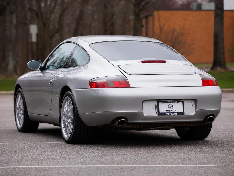 1999 Porsche 996 Carrera - Image 23 of 31