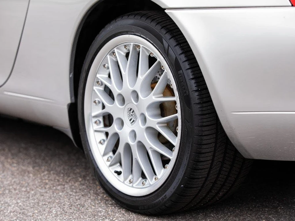 1999 Porsche 996 Carrera - Image 18 of 31