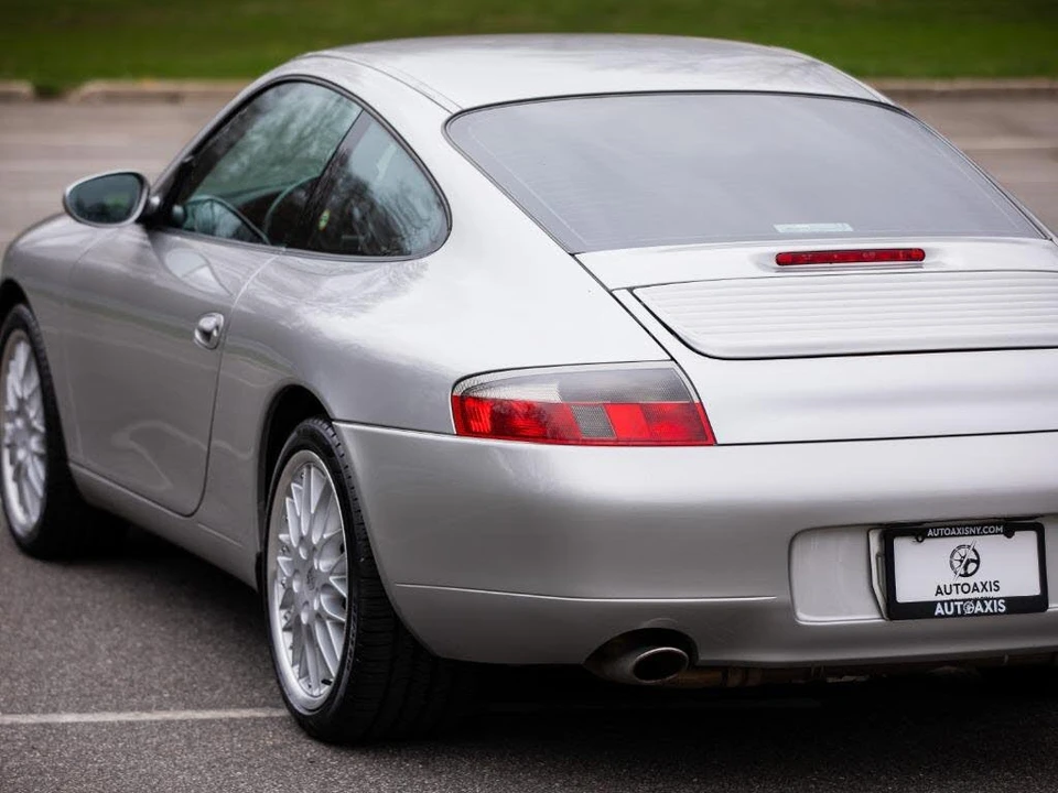 1999 Porsche 996 Carrera - Image 25 of 31