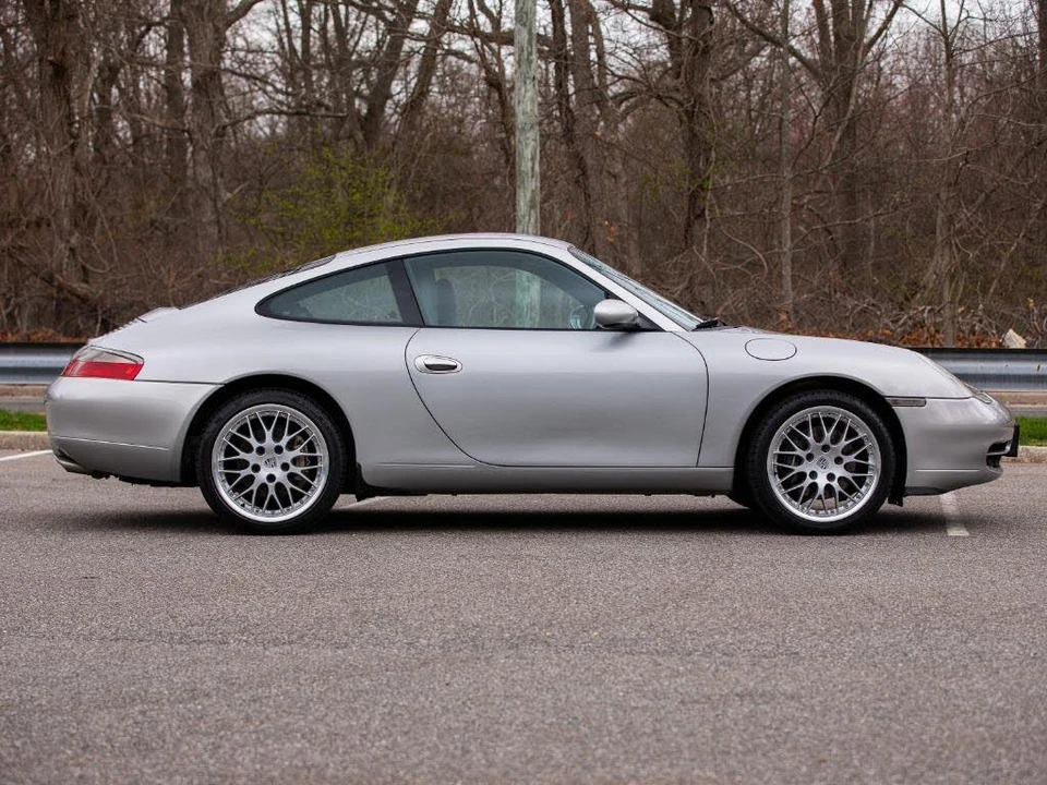 1999 Porsche 996 Carrera - Image 29 of 31