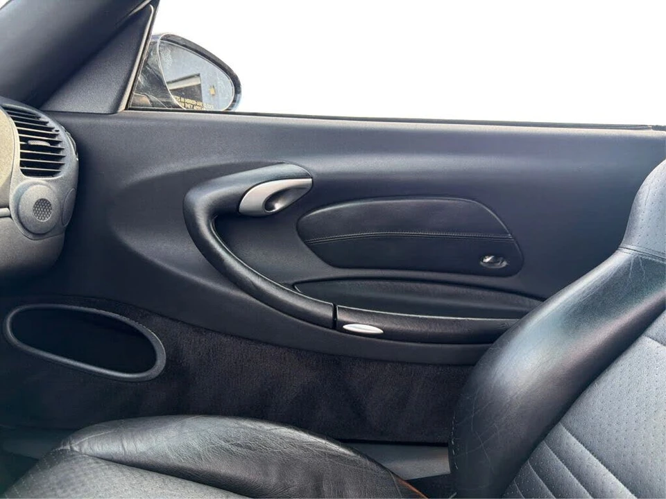 1999 Porsche 996 Carrera - Image 22 of 31