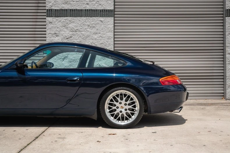 1999 Porsche 996 Carrera - Image 17 of 25