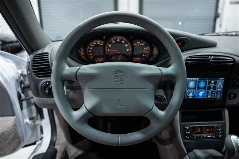 1999 Porsche 996 Carrera - Image 19 of 31
