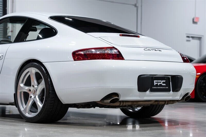 1999 Porsche 996 Carrera - Image 14 of 31