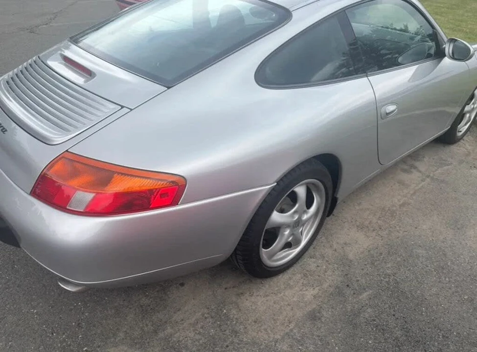 1999 Porsche 996 Carrera - Image 8 of 24